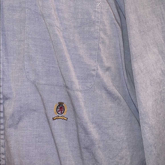 Tommy Hilfiger button up - Picture 2 of 3